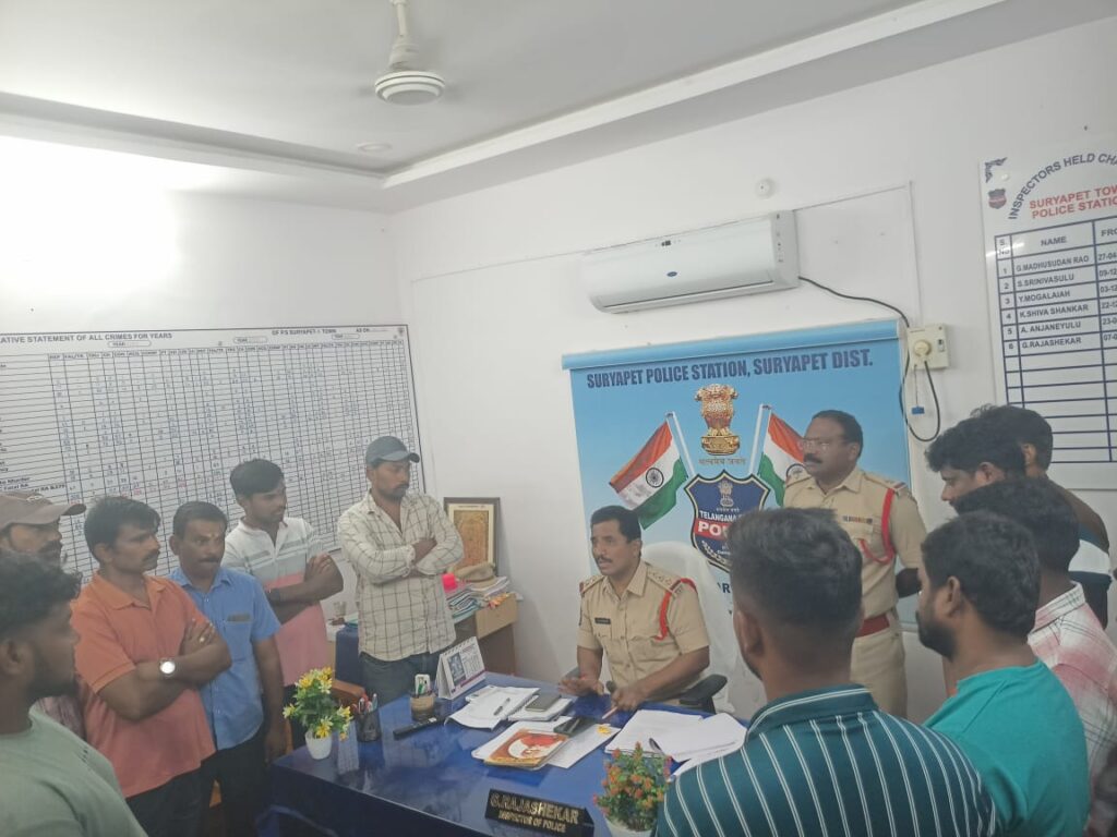 డిజె సౌండ్ కు అనుమతి లేదు టౌన్ సిఐ జి రాజశేఖర్