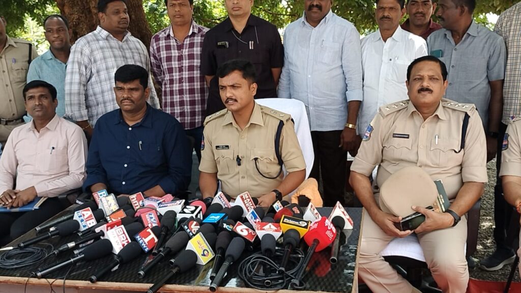 అక్రమ గంజాయి రవాణా పై సంగారెడ్డి జిల్లా పోలీసుల ఉక్కు పాదం