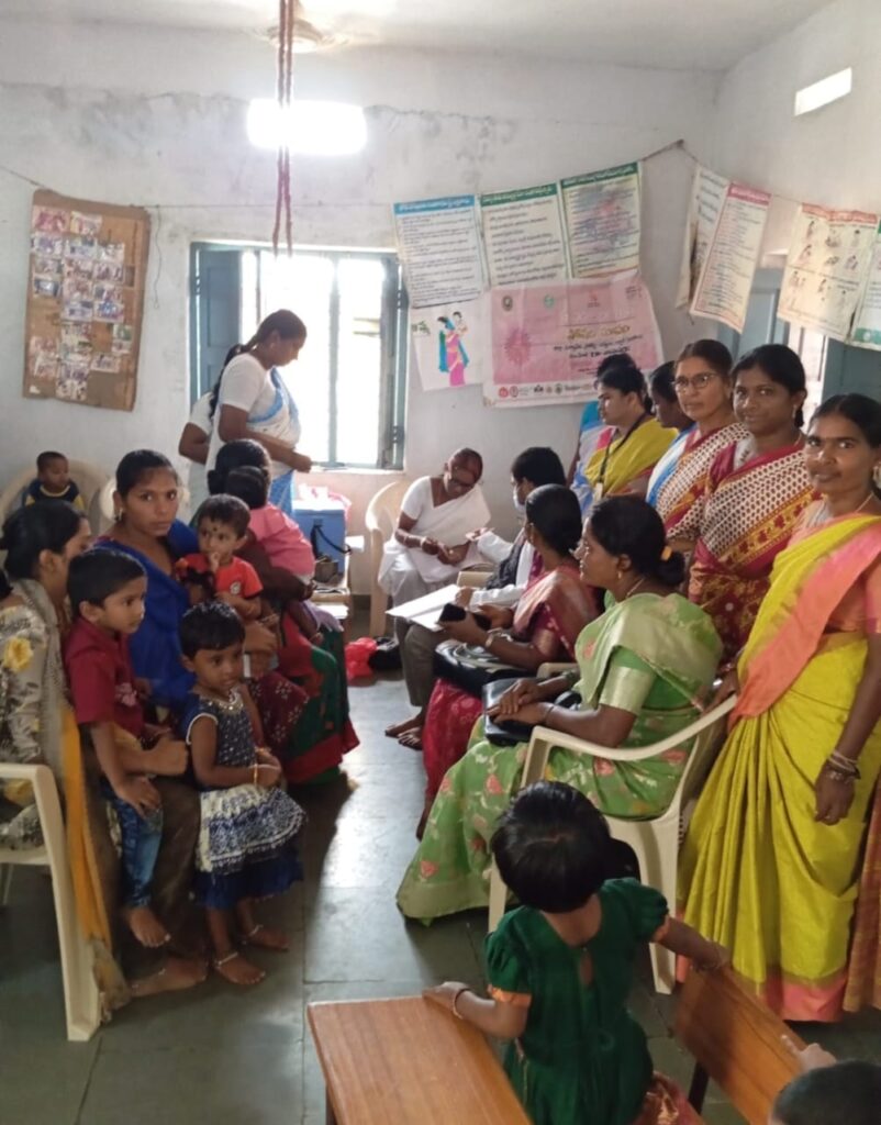 మండలం నామవరం గ్రామంలో VHSND - కార్యక్రమం అంగన్వాడి సెంటర్లో నిర్విహించడం.