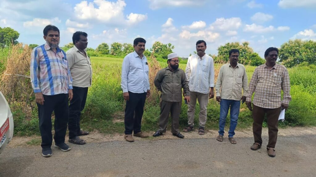 వక్ఫ్ బోర్డు( పీర్ల కొట్టం భూమి) భూమిని ఆక్రమిస్తే కఠిన చర్యలు
