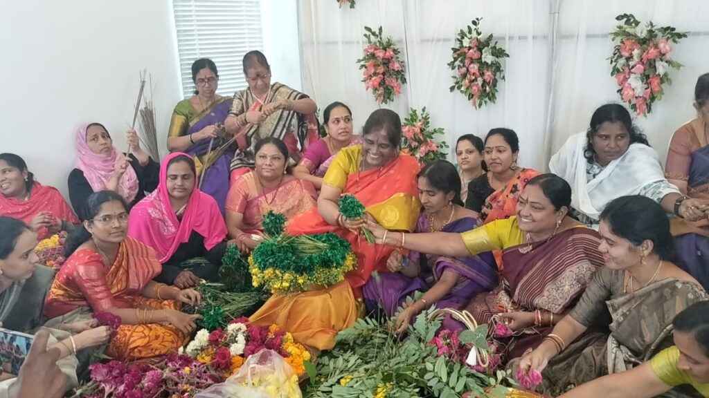 ఎంగిలిపువ్వు బతుకమ్మ పండుగ శుభాకాంక్షలు