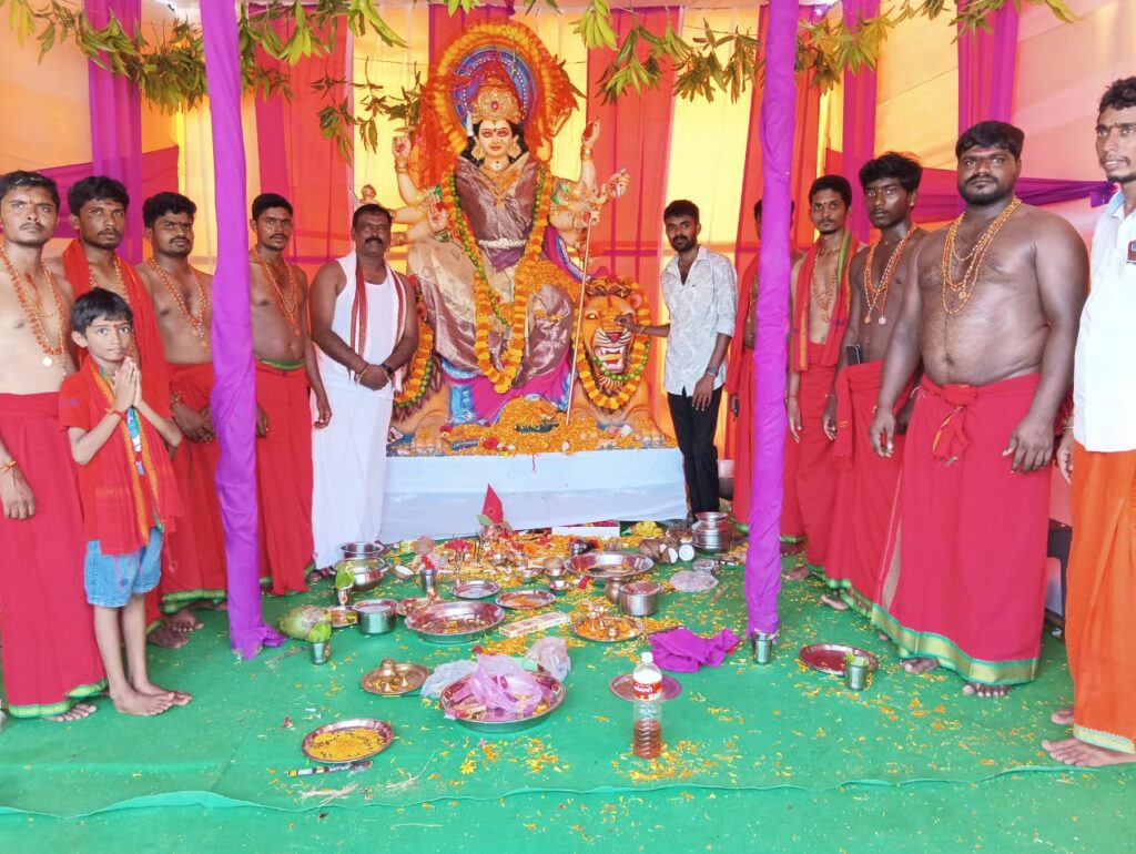 చిన్ననేమిల గ్రామంలో దేవి శరన్నవరాత్రి ఉత్సవాలు