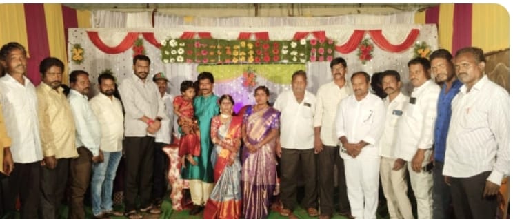 నూతన పట్టు వస్త్రాలంకరణ వేడుకలు పాల్గొన్న కీసర 