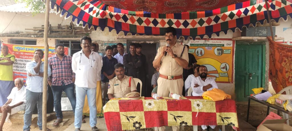 రక్తదానం మనిషికి పునర్జన్మనిస్తుంది*