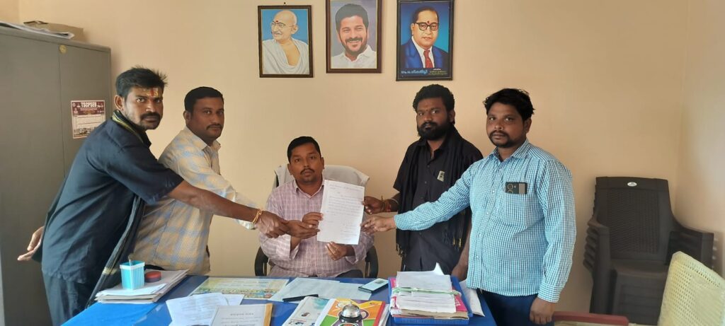 గ్రామ పంచాయతీ సిబ్బంది 6 నెలల నుంచి వేతనాలు రావడం లేదు