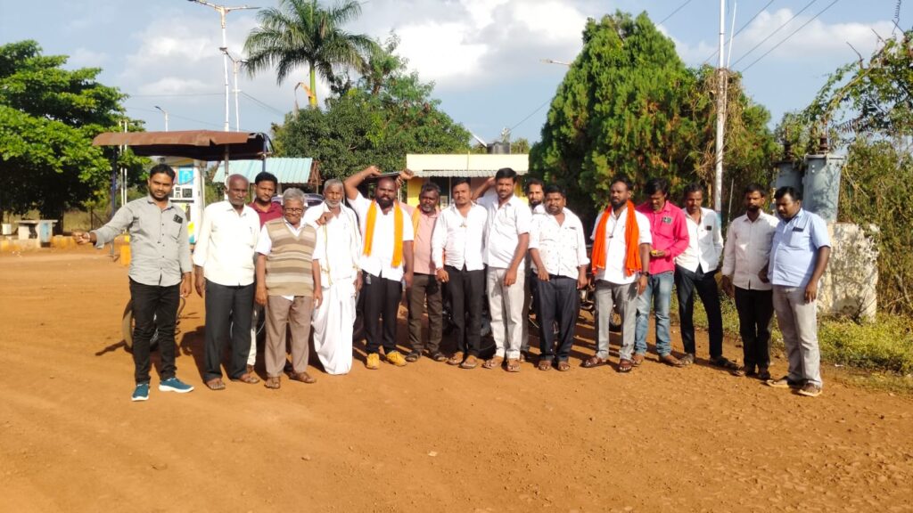 బీజేపీ భాహిరంగ సభ కి వెళ్లిన న్యాల్ కల్ మండల నాయకులు  