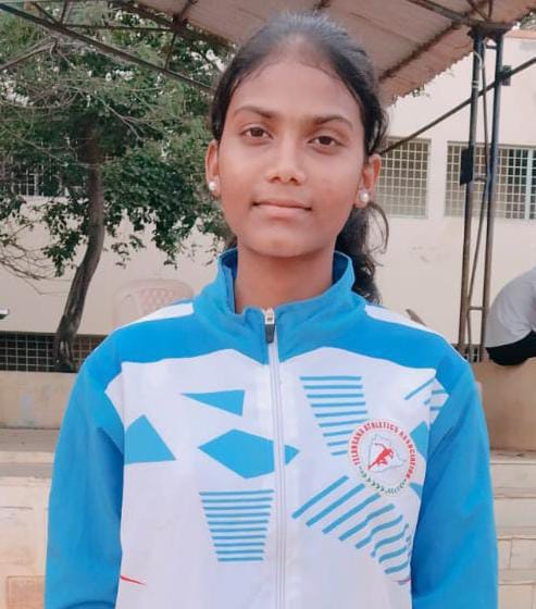 రాష్ట్ర స్థాయి అథ్లెటిక్స్ కు ఎంపిక విద్యార్థిని మేడి అనూష