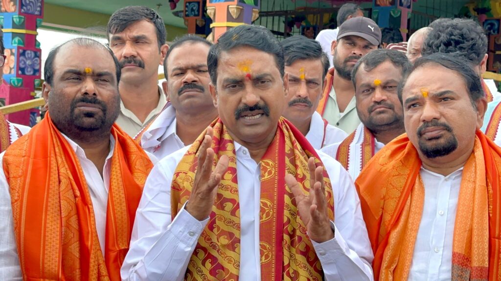 పెద్దగట్టు జాతరకు గుడి వద్ద శాశ్వత నిర్మాణం చేస్తాం 