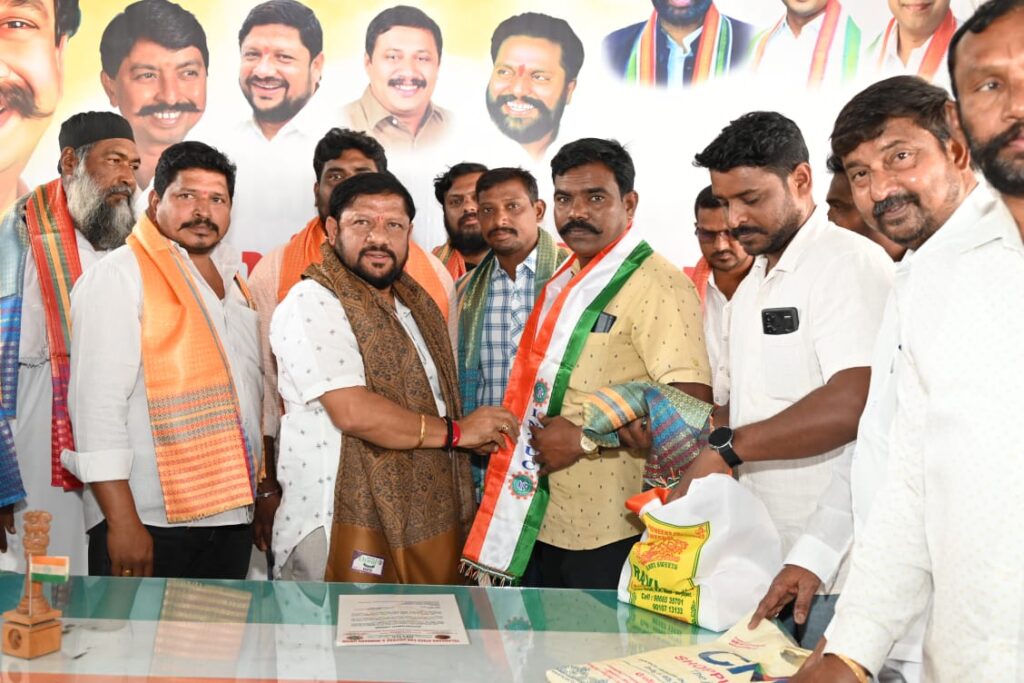 ఐ ఎన్ టి యు సి క్యాబ్ డ్రైవర్స్ వర్కర్స్ జిల్లా అధ్యక్షుడిగా కాసాని పాపయ్య గౌడ్ నియామకం 