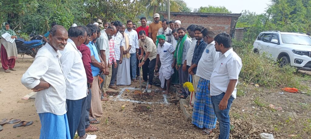 అభివృద్ధి పనులకు శంకుస్థాపన