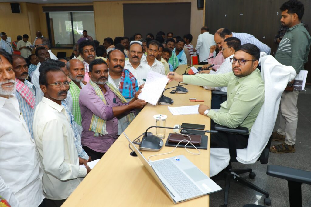 అర్హులైన వారికి ఇందిరమ్మ ఇల్లు