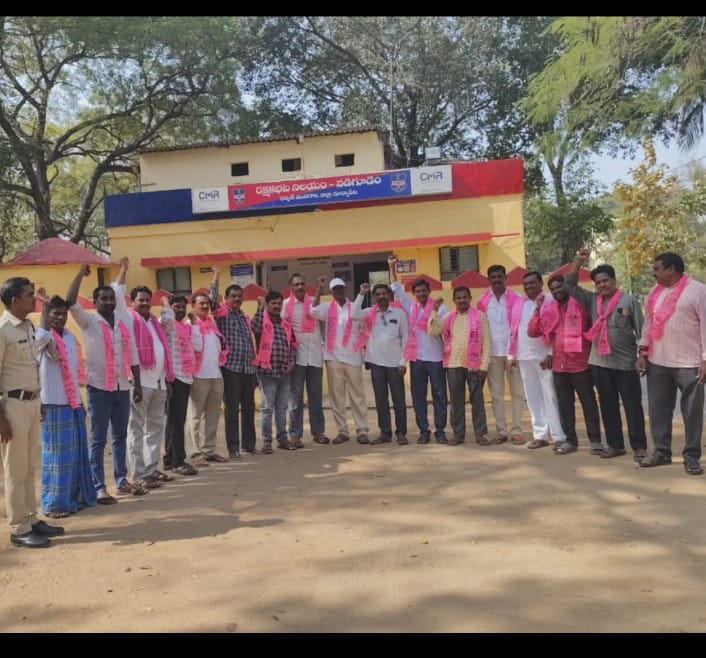 టిఆర్ఎస్ నాయకుల అక్రమ అరెస్ట్ 