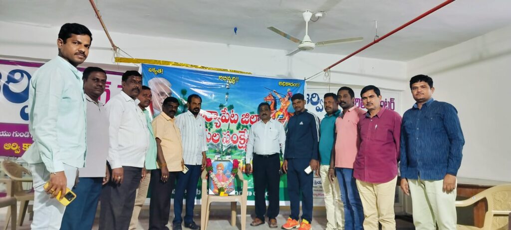 వివేకానంద జీవితం యువతకు ఆదర్శం