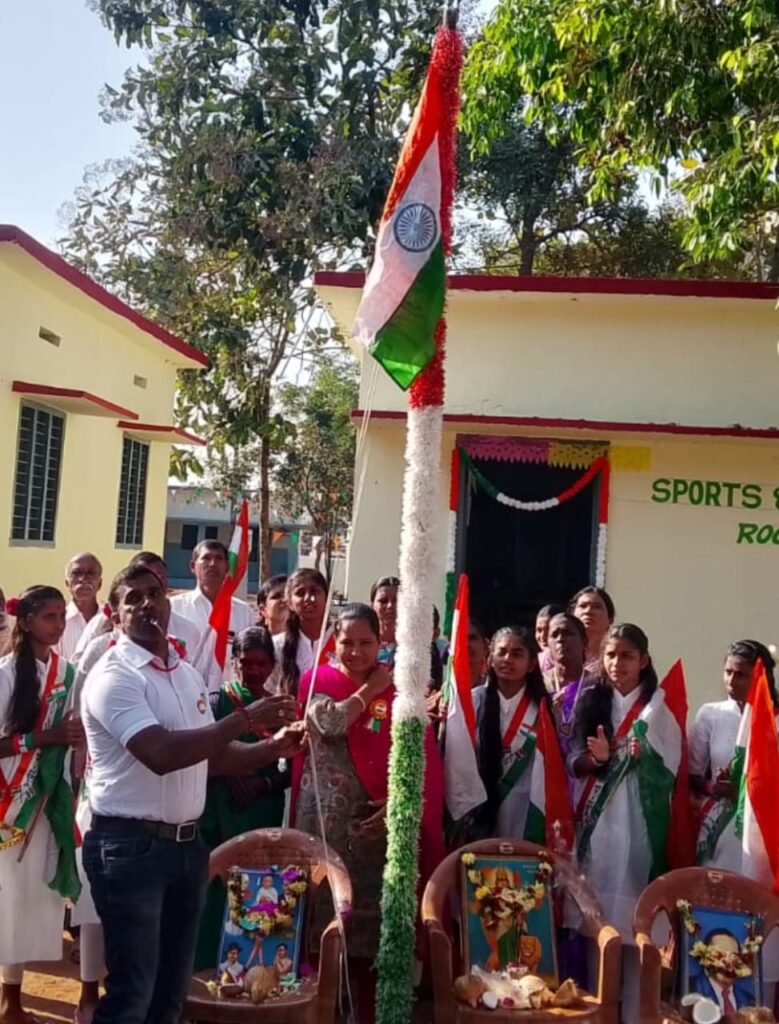 నామవరం గ్రామంలో 76వ గణతంత్ర దినోత్సవ వేడుకలు 