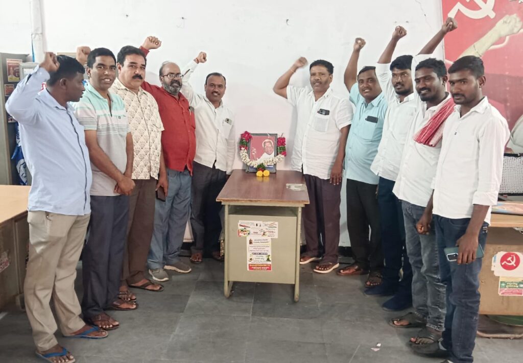 కార్యకర్తలకు కన్న తండ్రీ  నిస్వార్ధ జీవి వర్థెల్లి బుచ్చీరాములు