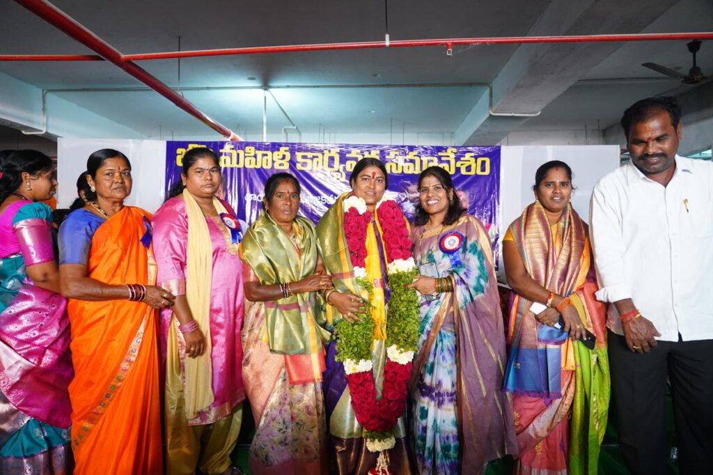 బీసీ మహిళా నూతన కార్యవర్గ సమావేశం