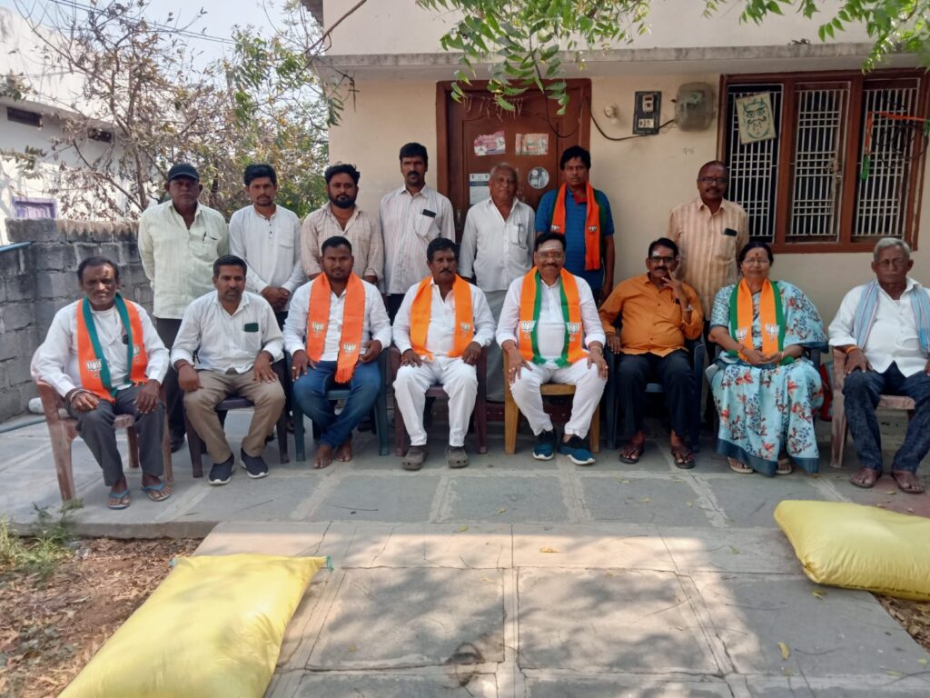 ఎమ్మెల్సీ ఎన్నికల ప్రచారంలో