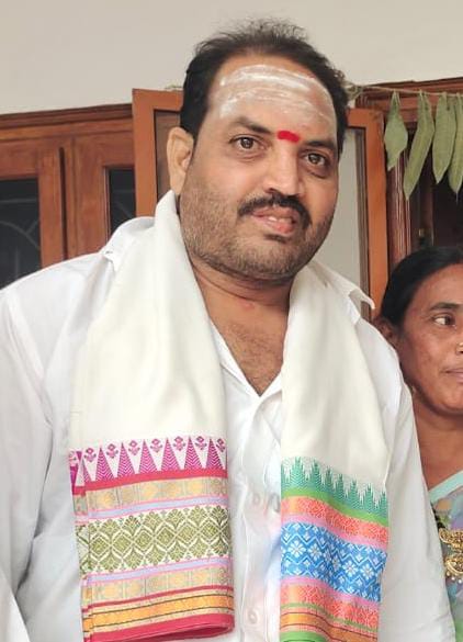 పిల్లలమర్రి శివాలయ అర్చకులుగా నందీశ్వర్ తొలగింపు 