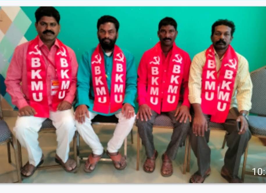 గుండెపోటుతో మృతి చెందిన ఉపాధి కూలీని ప్రభుత్వo ఆదుకోవాలి