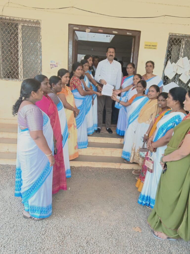 ఆశ వర్కర్ల సమస్యలు పరిష్కరించాలి