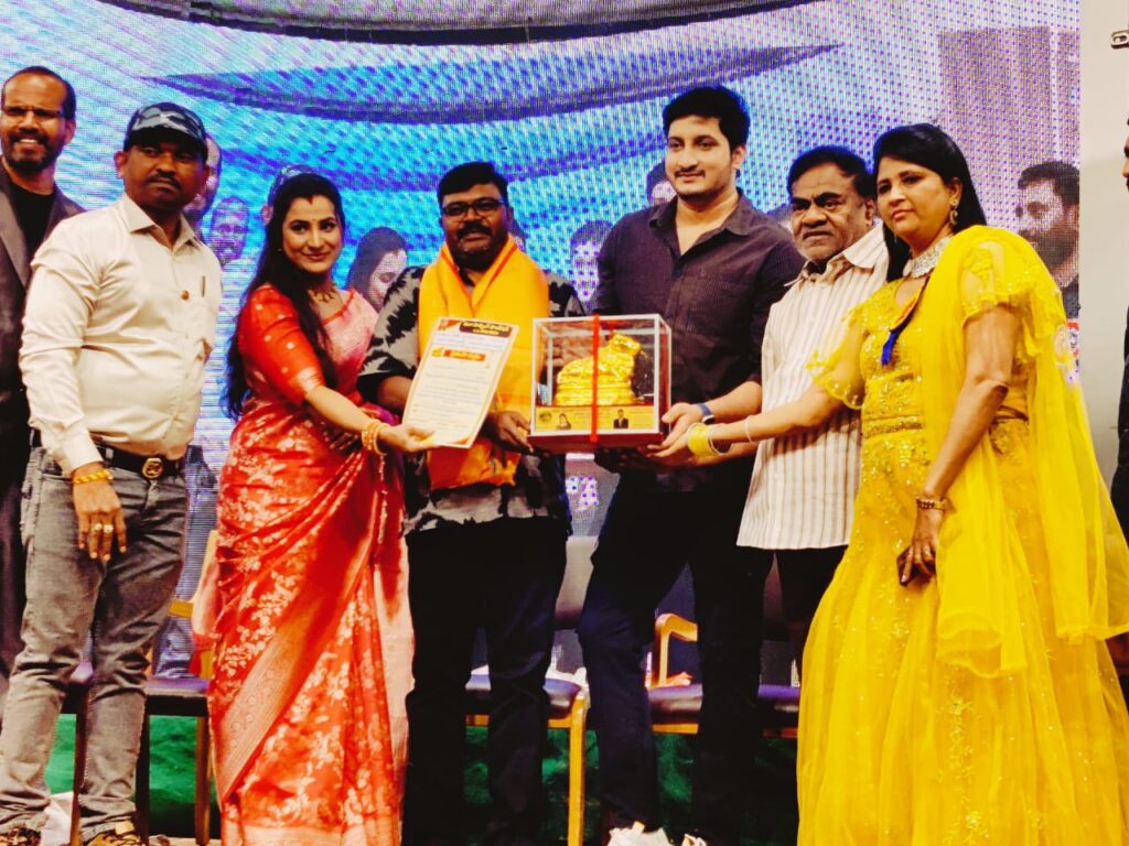 హెల్పింగ్ ఫౌండేషన్ జాతీయ ఉత్తమ్ సోషల్ వర్కర్ గా బంగారు నంది అవార్డు