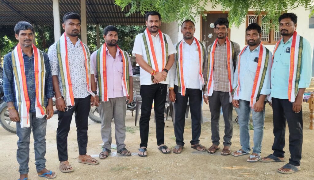 టిఆర్ఎస్ పార్టీ నుండి కాంగ్రెస్ పార్టీలో చేరికలు 