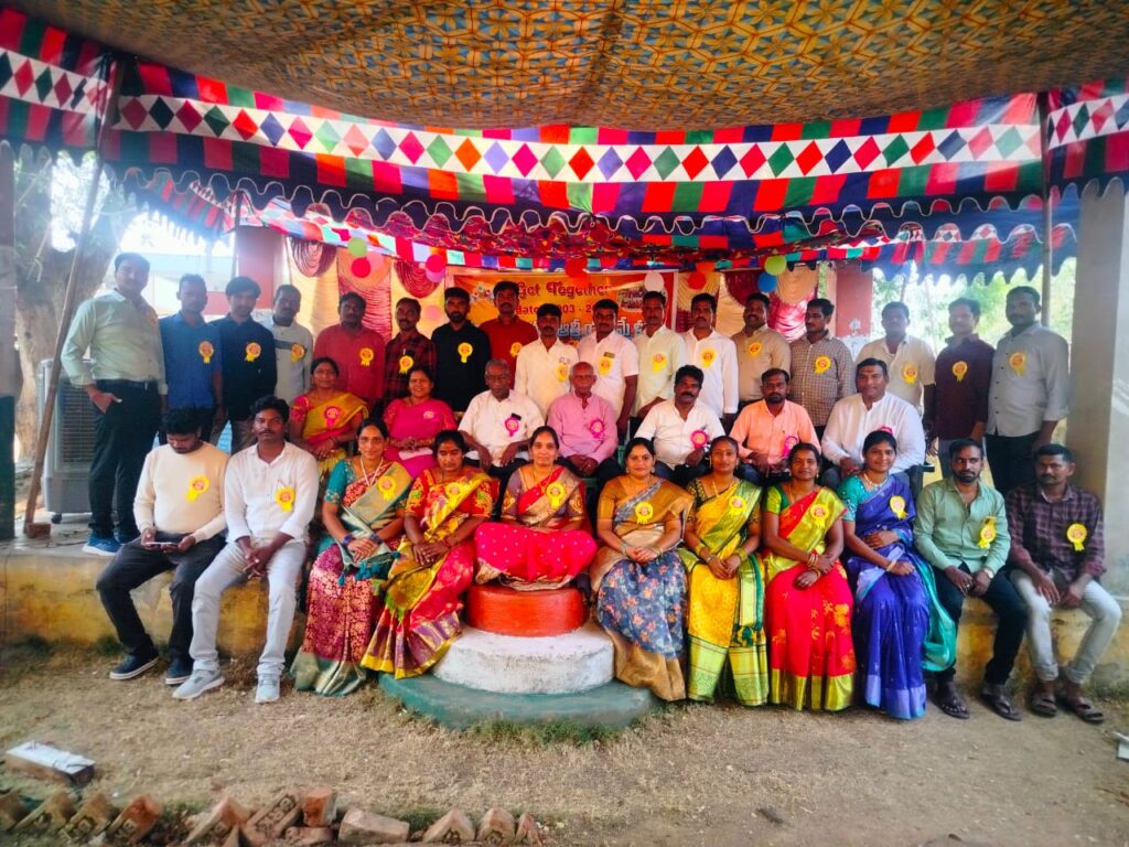 2003- 2004  బ్యాచి పూర్వ  విద్యార్థుల సమ్మేళనం
