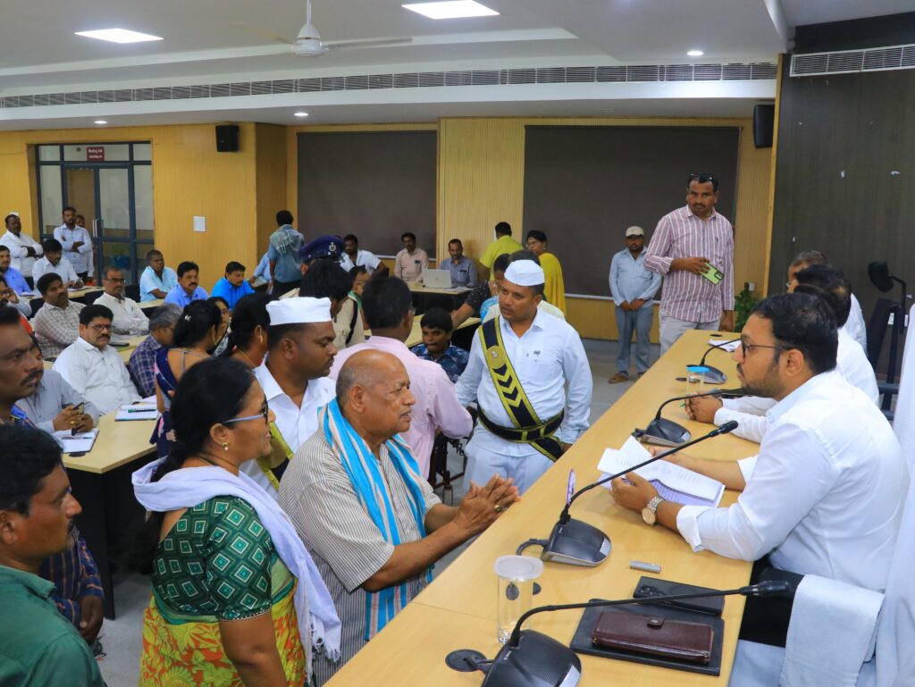 ప్రజావాణి లో 66 దరఖాస్తులు