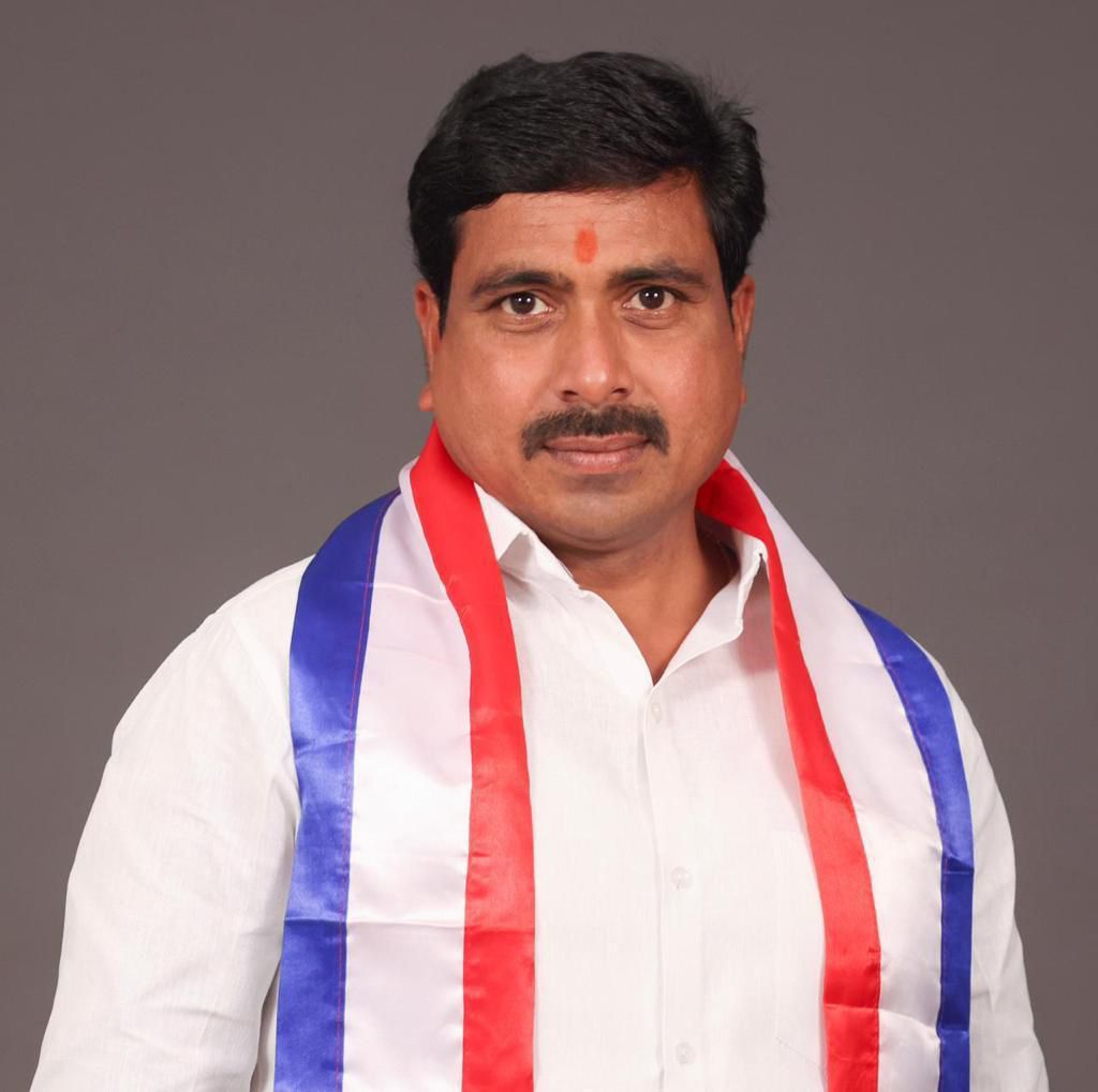 షరతులు లేకుండా రాజీవ్ యువ వికాస్ సబ్సిడీ రుణాలు ఇవ్వాలి