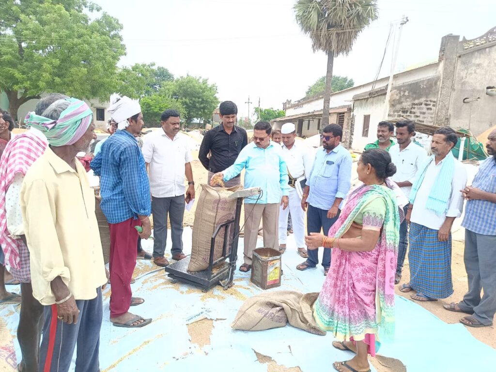 ధాన్యం కొనుగోలు వేగవంతం చేయాలి.....