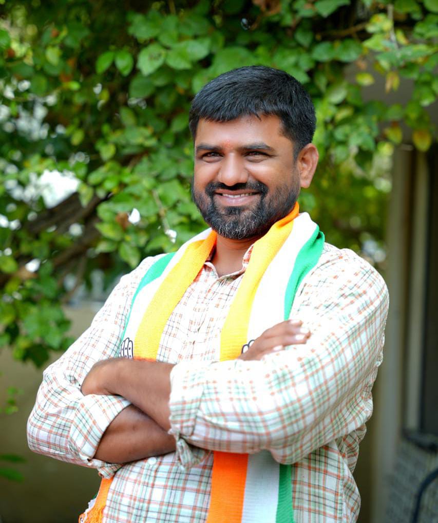 నిరుద్యోగ యువతీ యువకులకు ఉద్యోగ కల్పననే 