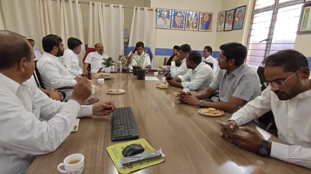 ప్రభుత్వ ఆసుపత్రిని సందర్శించిన మునిసిపల్ చైర్మన్